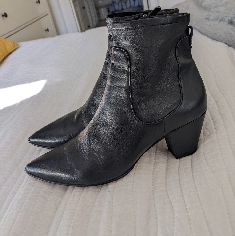Sam Edelman Size 6.5 Black Leather Karlee Booties